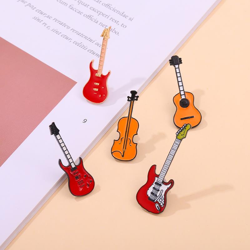 Musical Instruments Cartoon - Broches personnalisées pour guitare basse, Badges